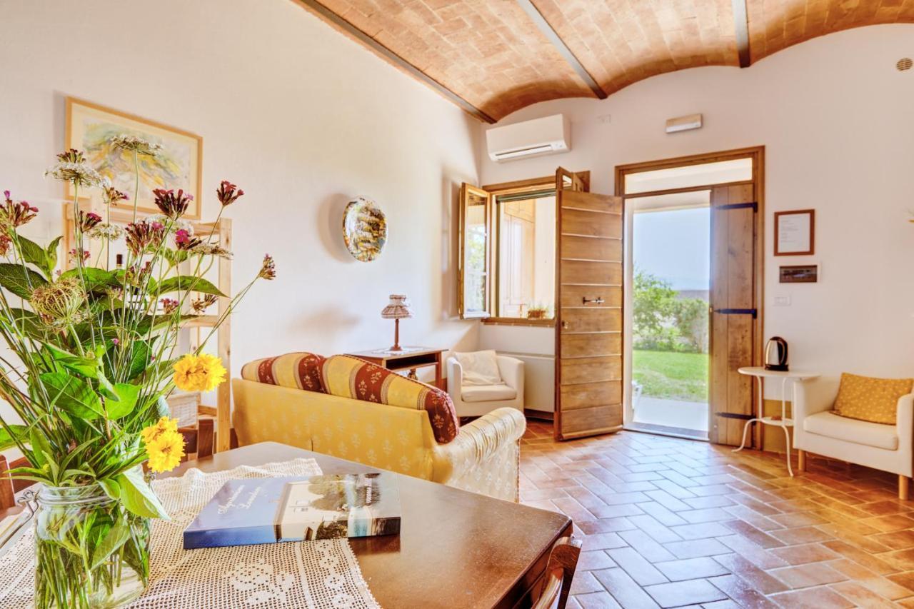 Agriturismo Lunadoro 몬티키엘로 외부 사진