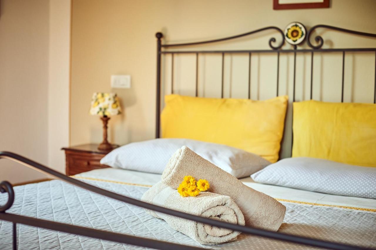 Agriturismo Lunadoro 몬티키엘로 외부 사진