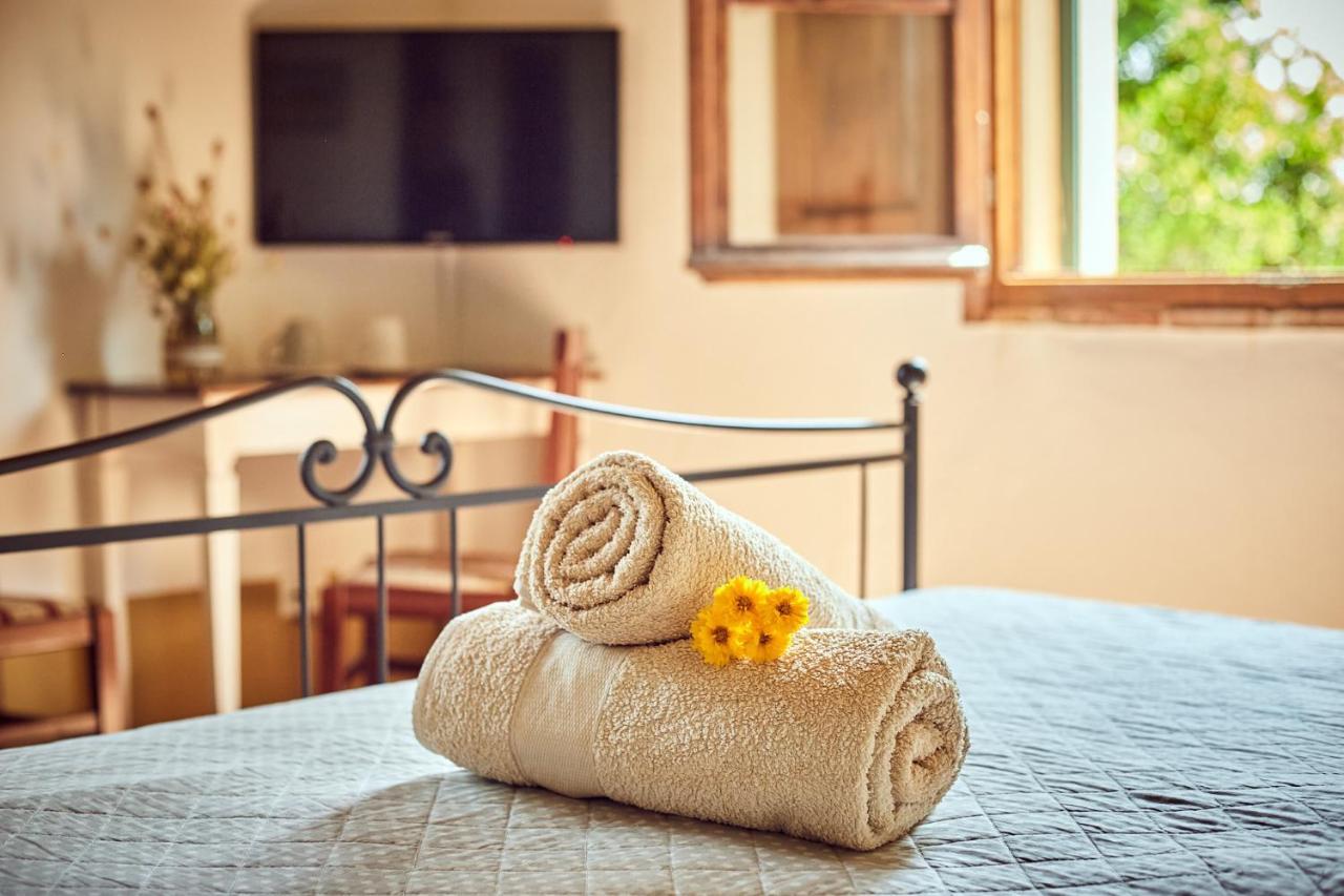 Agriturismo Lunadoro 몬티키엘로 외부 사진