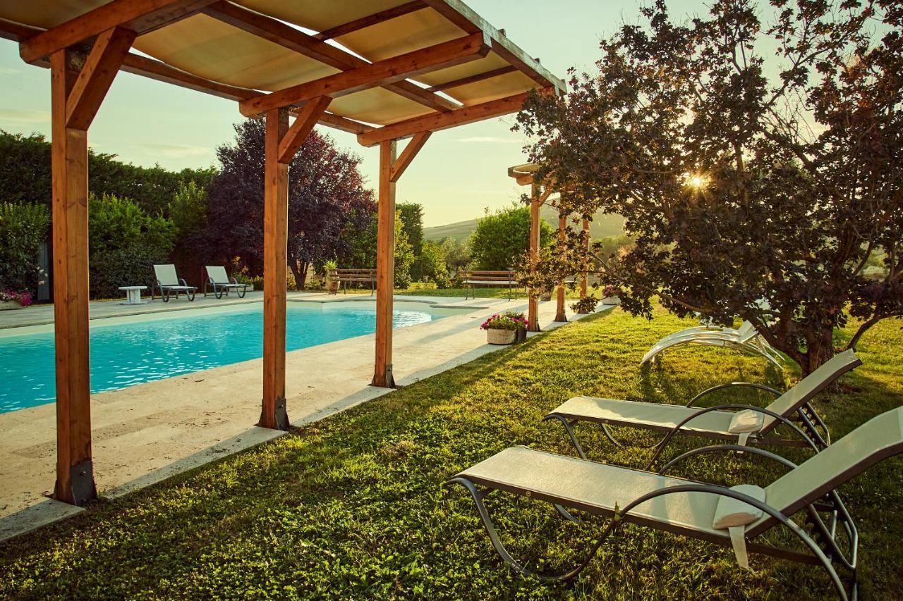 Agriturismo Lunadoro 몬티키엘로 외부 사진